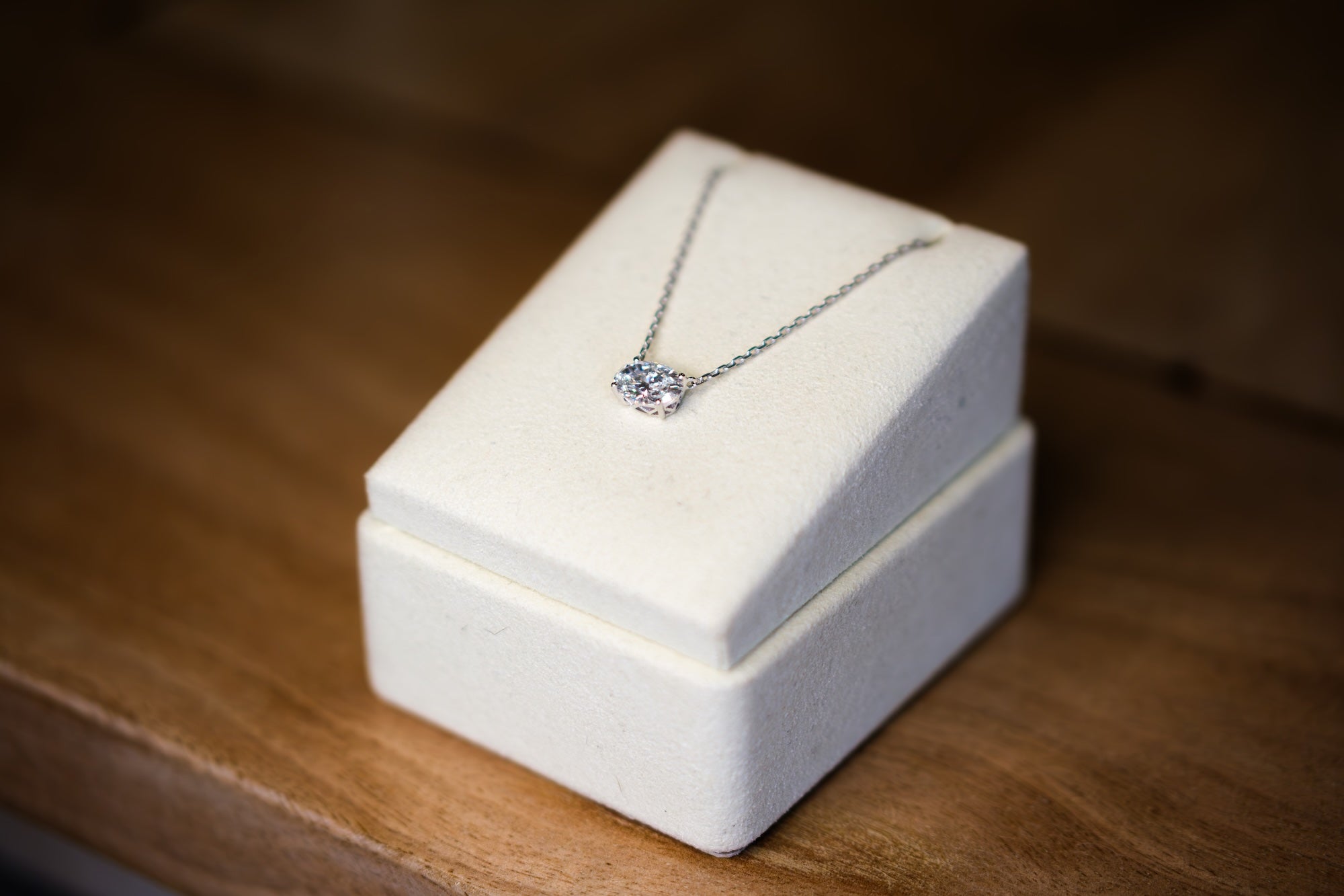 The Oval Solitaire